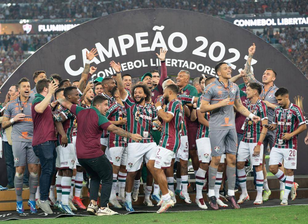 尤其是在本 尤其是在本