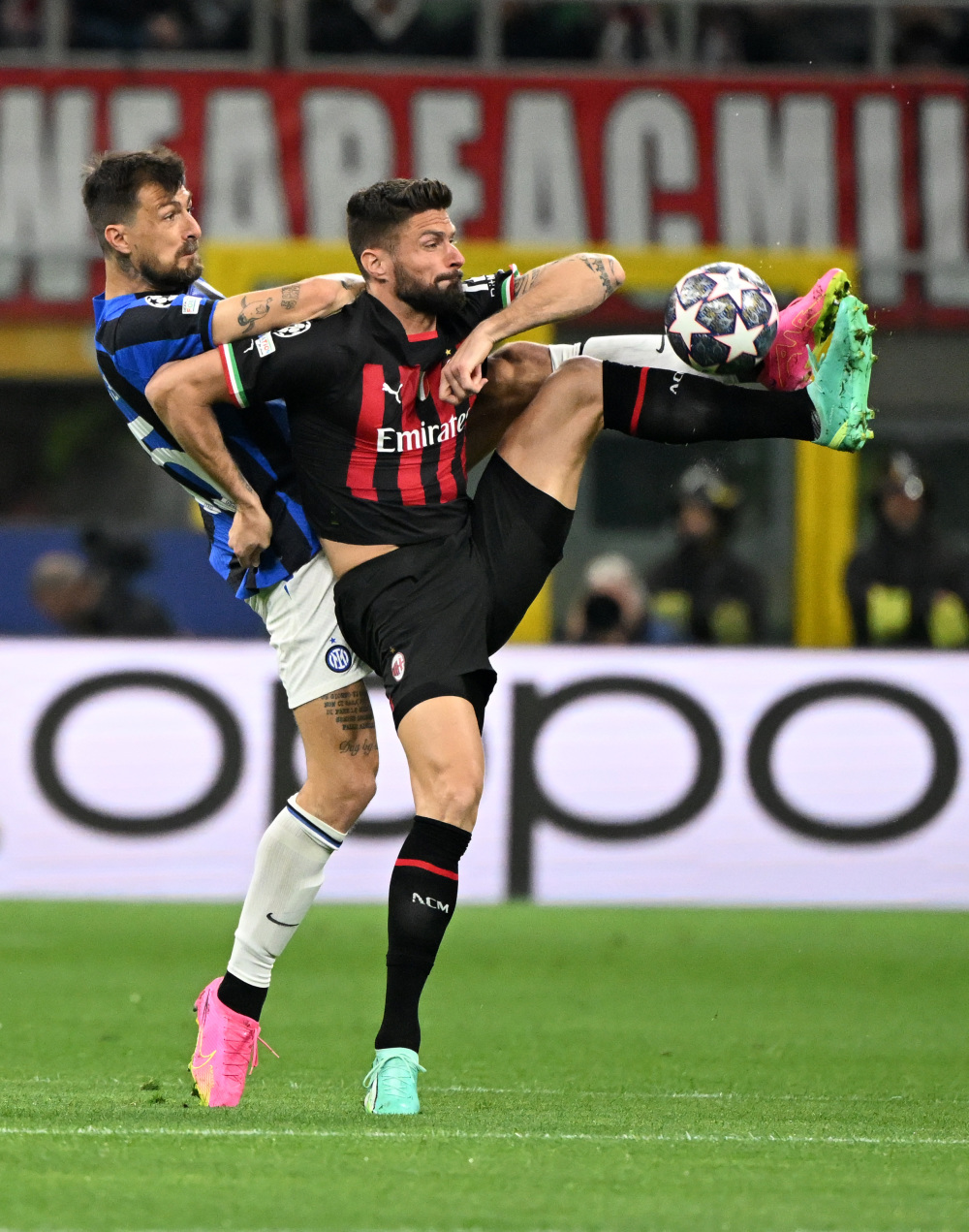 配在激烈的 配在激烈的