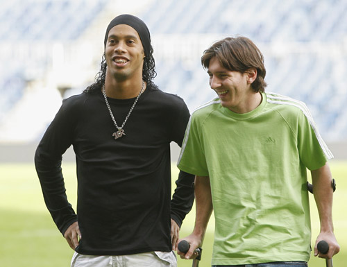 尤为引人注 尤为引人注