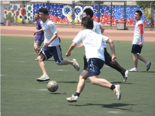 育最典型的 育最典型的